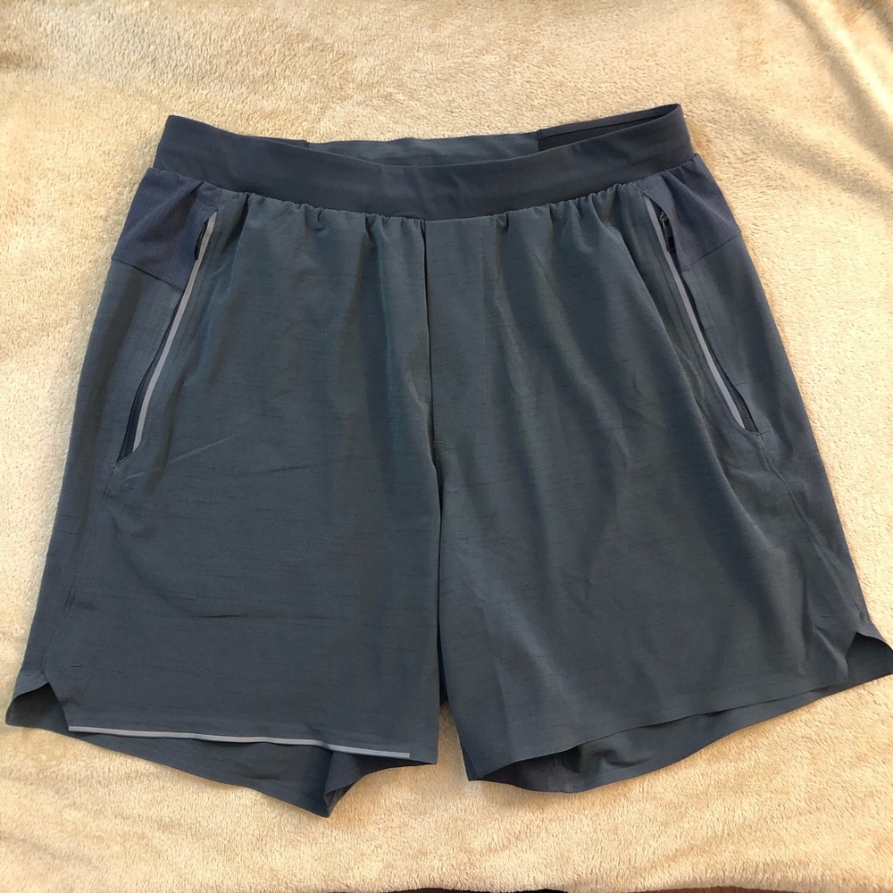Lululemon - Men’s Switch Up Short 6” Linerless